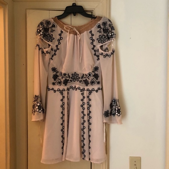 For love and lemons dress - Picture 2 of 2